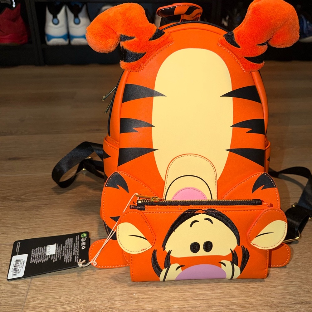 Tigger Orange Backpack and Wallet Set